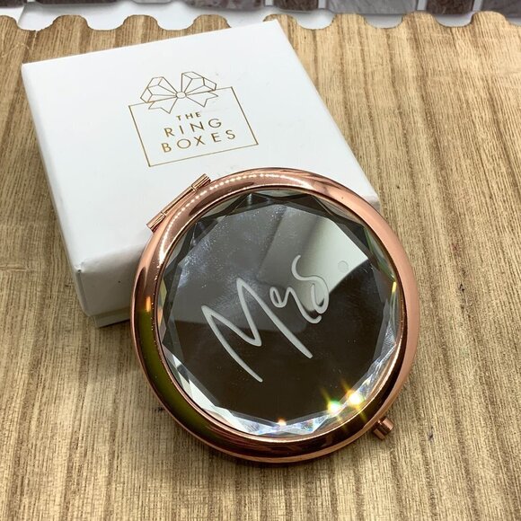 THE RING BOXES NWOT in Box Compact Mirror "MRS" - Picture 1 of 6